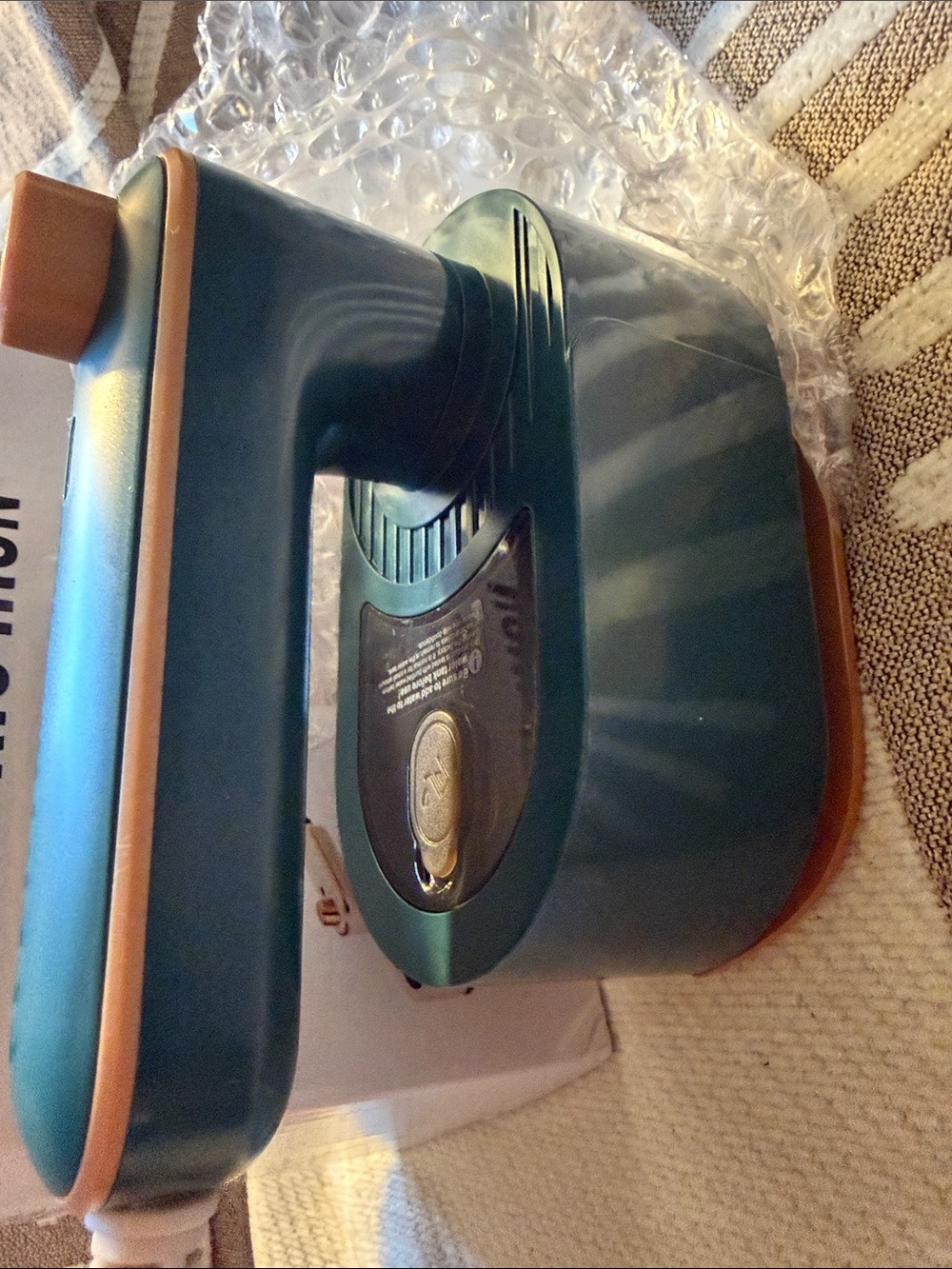 Electric Family Teal and Tan Handheld Fabric Steamer